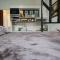 Apartment near Malls