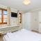 Hostel Dvor