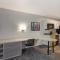 MainStay Suites Omaha Old Mill