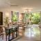 El Rosario 2BHK Apartments-Near Candolim-Common pool-Wifi-24 hour Security & 5 mins Drive to Casino