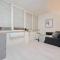 Monti Spacious Apartment 2
