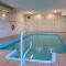 Riverland Inn & Suites