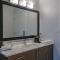 Riverland Inn & Suites