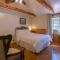Moore House Inn & Cabins