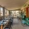 Hotel Tritone