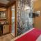 Hotel Tritone