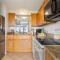 Hale Ono Loa 120 · HOL 120 Oceanfront 2BD w Ocean View AC Pool