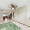 Hale Ono Loa 120 · HOL 120 Oceanfront 2BD w Ocean View AC Pool