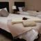 Cura Lodge
