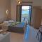 Akrogiali Rooms & Studios