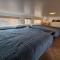 Ocean Front Cabin 11 w Jacuzzi & Superb Views