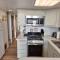 Ocean Front Cabin 11 w Jacuzzi & Superb Views