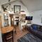 Ocean Front Cabin 11 w Jacuzzi & Superb Views