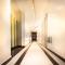 Decale Jewel Stone Hotel
