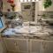 Charming 1 bdr apt w/ pool 5min Popi beach