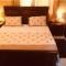 2-Bed - Sleeps 6 - Pet Friendly & Parking