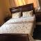 2-Bed - Sleeps 6 - Pet Friendly & Parking