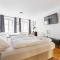 homy Downtown Elegance
