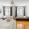 homy Downtown Elegance