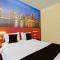 Townhouse Oak Malang near ITN Malang formerly Fariz Hotel Singosari