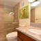 Kaleialoha 401 · KA 401 Spacious Studio w Mountain View Pool AC