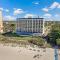 Luxurious beachfront condo with glorious ocean views
