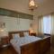 Halte Sint-Gerlach Holiday Home