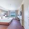 Esplanade Pool Stay over Two Units, A Darwin Oasis