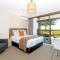 Whispering Sands Beachfront Motel