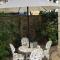 2 Bed House - Sleeps 6 - Garden Pets Parking 2 Bed House - Sleeps 6 - Garden Pets Parking