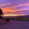 Woodhead Shepherds Hut - Sleeps 2 - Parking