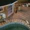 1 Bed Apartment - Sleeps 2 - Parking - Wifi