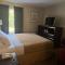 Clinton Inn & Suites