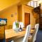 Yellow Ski Apartments