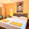 A&T Hotel & Hostel