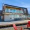 Oceanfront home with a washer dryer and beach access Oceanfront home with a washer dryer and beach access