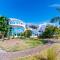 Shark Studio Retreat at Swan Villas - Gold Standard Certified