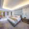 Grand Emperor Hotel