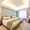 Grand Emperor Hotel