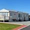 Chalet Sleeps 4 Near Cymyran Beach