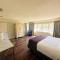 Bayfront Inn