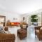 Villa Merienne by BarbarHouse
