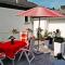 2 Bed Apt Sleeps 5 - Rooftop Terrace Wifi
