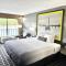 Super 8 by Wyndham Morganton