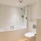 Fistral Beach Garden Apartment 3