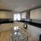 Holden Court Apartments -Apt 4