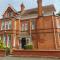 Holywell House