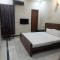 Guest House & Apartments Johar Town near Emporium & Expo