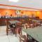 Days Inn by Wyndham Brooksville - Бруксвілл