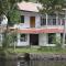 Lovedale Lakeside Homestay - Alleppey
